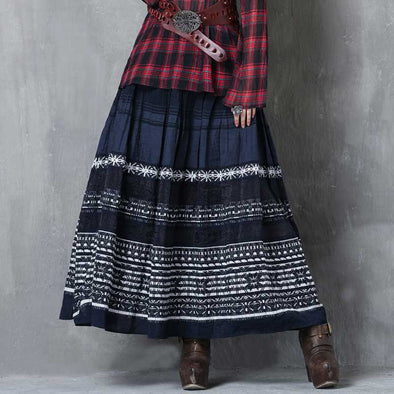 大人かわいい　ロング丈　刺繍入り　Ａラインスカート