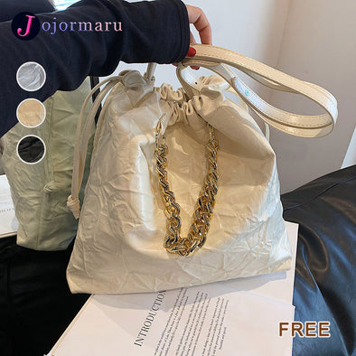 大容量　チェーン付き　斜め掛け　収納力抜群　大人バッグ