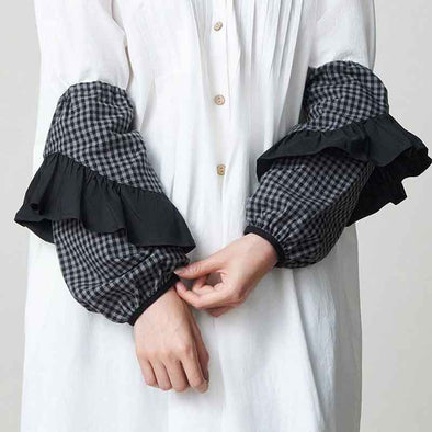アームカバー　袖カバー　かわいい　チェック柄　フリルデザイン　おしゃれコーデ　花屋　カフェ