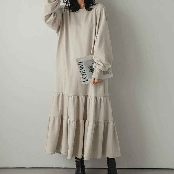 大人カジュアル　ロング丈　無地　フレア裾　パーカー風ワンピース