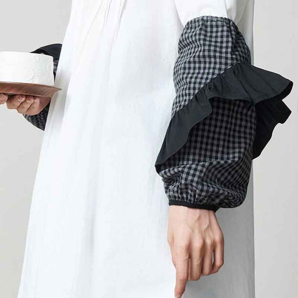 アームカバー　袖カバー　かわいい　チェック柄　フリルデザイン　おしゃれコーデ　花屋　カフェ