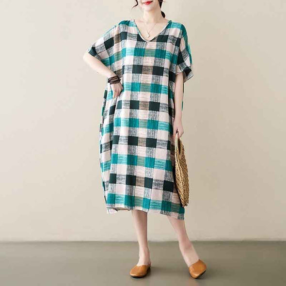 大人かわいい　チェック柄　夏コーデ　快適　ラクチン　ゆったりサイズ　vネック　ワンピース