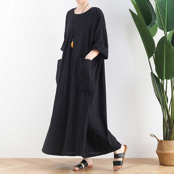 大人ファッション　着瘦せ　マキシ丈　7分袖　ロングワンピース