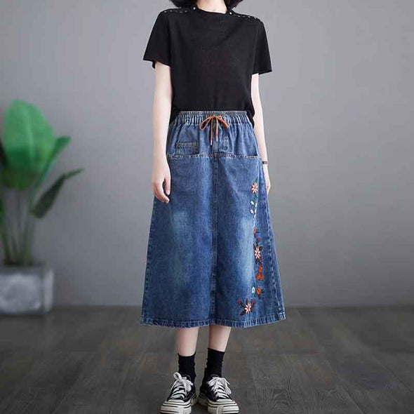 エスニック風　刺繍入り　デニムスカート