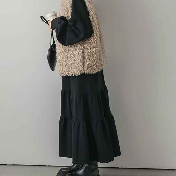 大人カジュアル　ロング丈　無地　フレア裾　パーカー風ワンピース