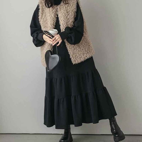 大人カジュアル　ロング丈　無地　フレア裾　パーカー風ワンピース