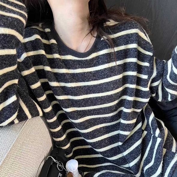 ストライプ柄　もこもこ　暖かい　長袖　セーター