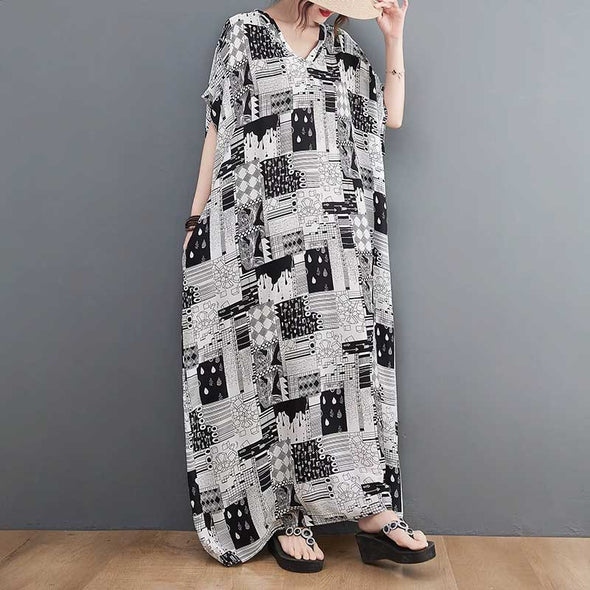 大人かわいい　vネック　体型カバー　ロングワンピース