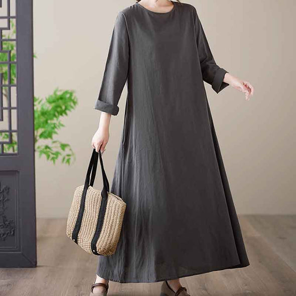 シンプルカジュアル　無地　秋コーデ　ロングワンピース