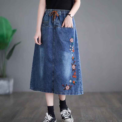 エスニック風　刺繍入り　デニムスカート