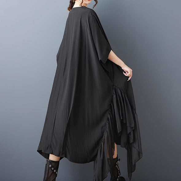 モード系　ゆるシルエット　フレア裾　体型カバー　大きいサイズ　ワンピース