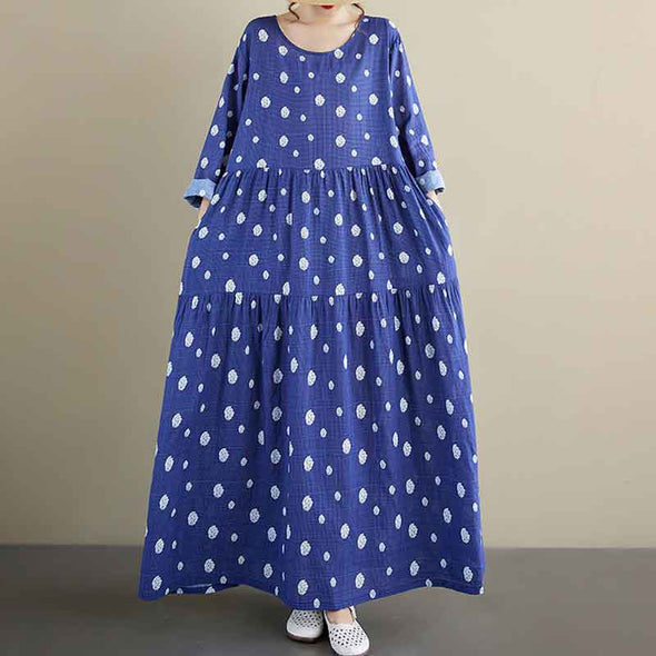 大人カジュアル　長袖　Ａライン　ドット柄　ロングワンピース