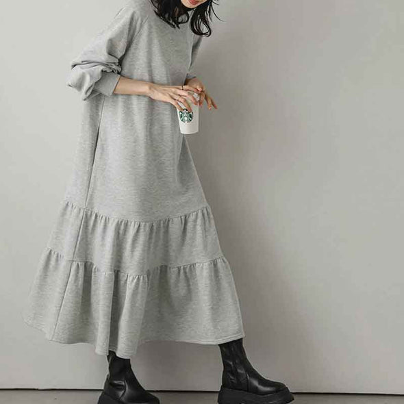 大人カジュアル　ロング丈　無地　フレア裾　パーカー風ワンピース