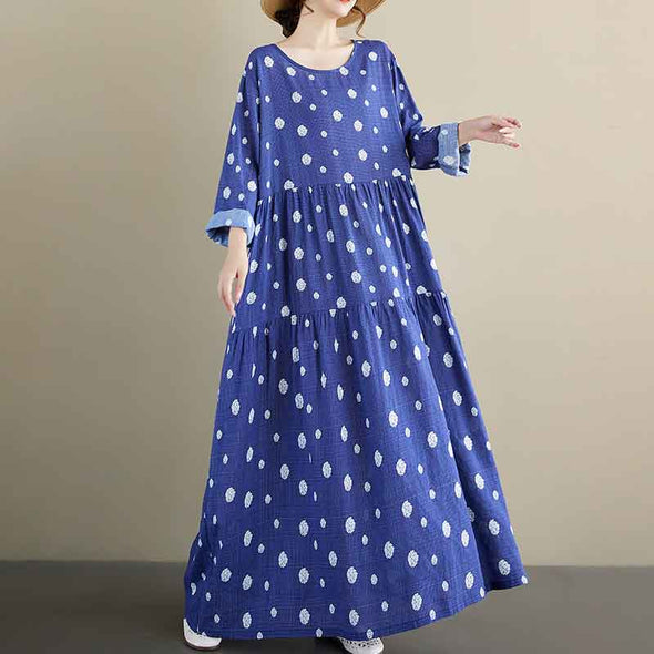 大人カジュアル　長袖　Ａライン　ドット柄　ロングワンピース