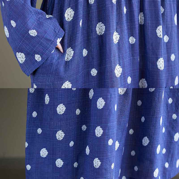 大人カジュアル　長袖　Ａライン　ドット柄　ロングワンピース