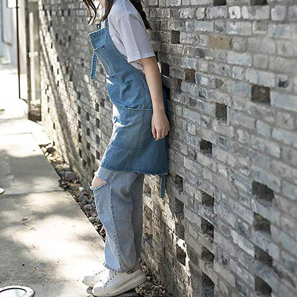 人気デニムエプロン　ダメージ入り　かわいい　おしゃれ　デニムエプロン　丈夫
