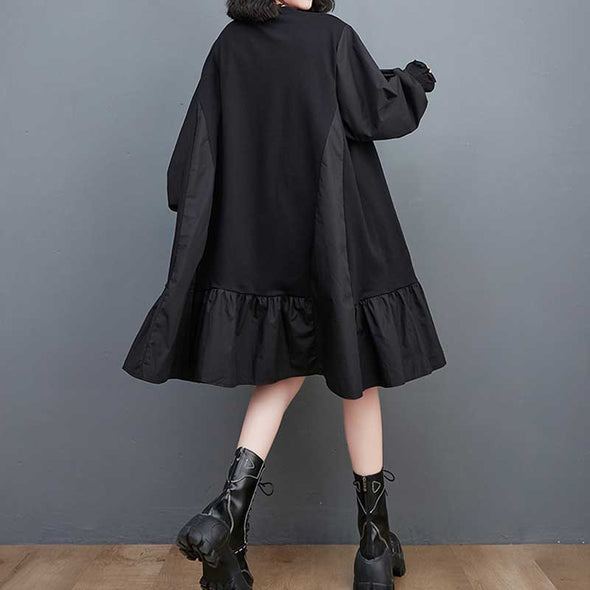 膝丈ワンピース　フレア裾　長袖　秋コーデ　かわいい　ブラック　ゆったりサイズ　おしゃれワンピース